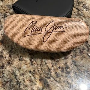 🌞 😎 🕶 Maui Jim sunglass case